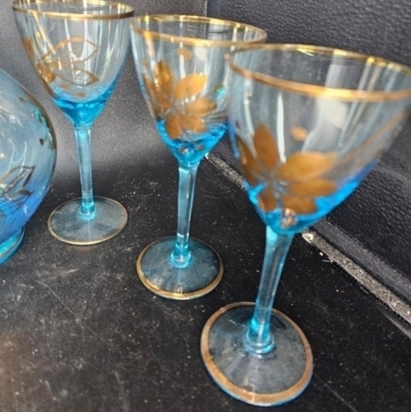 Vintage Romanian Cristo‎ handblown aqua blue Glass, handpainted with 24 k gold. - Picture 9 of 10